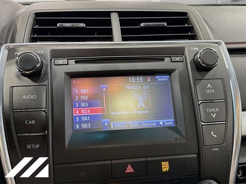 Used 2015 Toyota Camry SE image 15