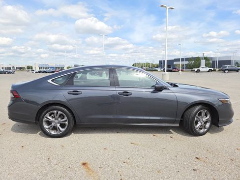 Used 2024 Honda Accord EX image 18
