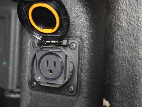 Used 2021 Chevrolet Silverado 2500 High Country w/ Z71 Off-Road Package image 37