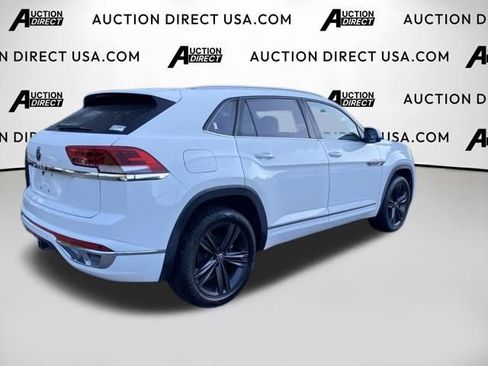 Used 2021 Volkswagen Atlas Cross Sport SE w/ Panoramic Sunroof Package FWD image 25