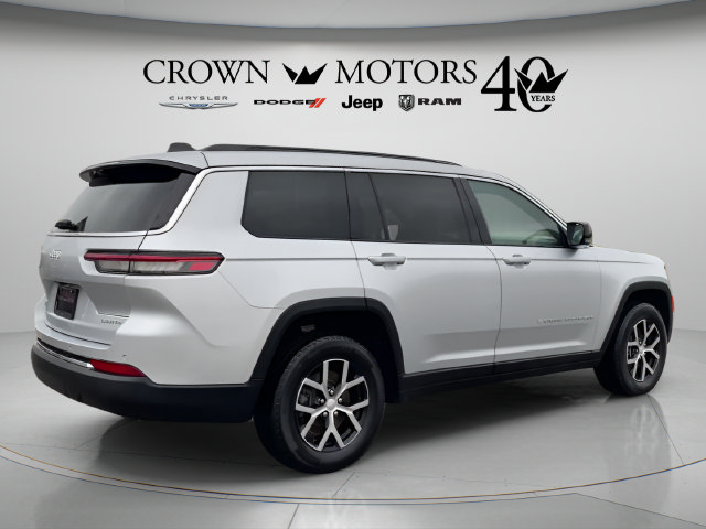 Used 2025 Jeep Grand Cherokee L Limited w/ Luxury Tech Group II AWD/4WD image 9