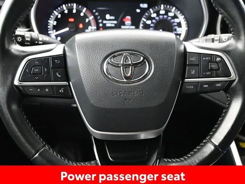 Certified 2023 Toyota Highlander XSE image 14