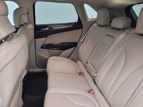 Used 2017 Lincoln MKC Premiere FWD image 18
