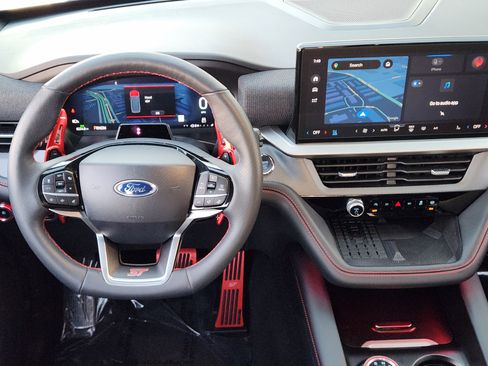 Used 2025 Ford Explorer ST w/ Sun And Sound Package image 28