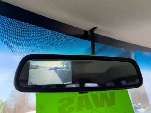 Used 2022 Chevrolet Express 3500 image 23