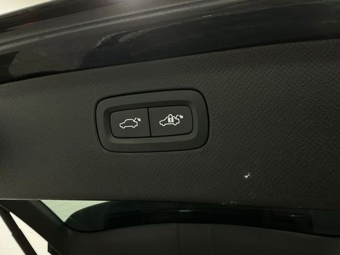 Used 2022 Volvo XC90 T6 Inscription w/ Advanced Package image 25