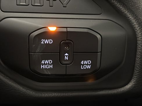 Used 2025 RAM 2500 Tradesman AWD/4WD image 33