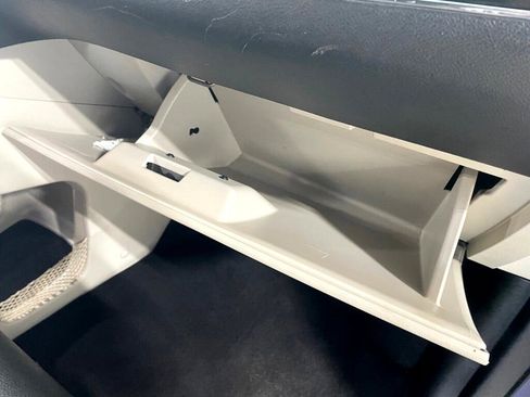 Used 2019 Dodge Grand Caravan SXT image 26