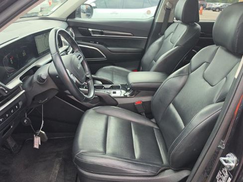 Used 2025 Kia Telluride S AWD/4WD image 4