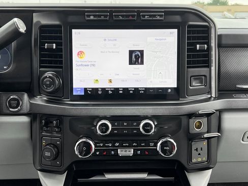 Used 2024 Ford F450 Limited w/ FX4 Off-Road Package image 28