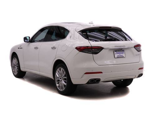 Used 2022 Maserati Levante GT image 6