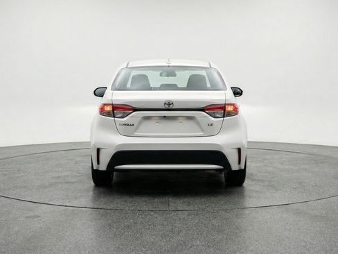 Used 2025 Toyota Corolla LE image 7