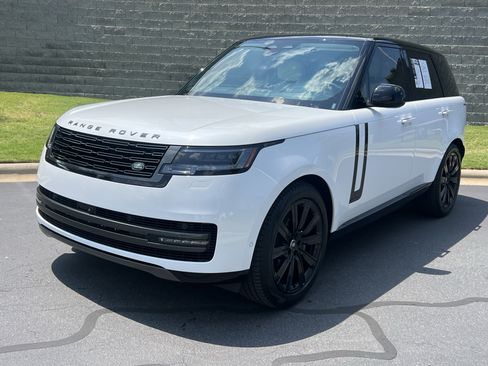 Certified 2024 Land Rover Range Rover Autobiography AWD/4WD image 2