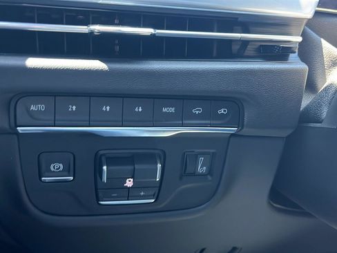 Used 2025 Cadillac Escalade Sport w/ Touring Package AWD/4WD image 11