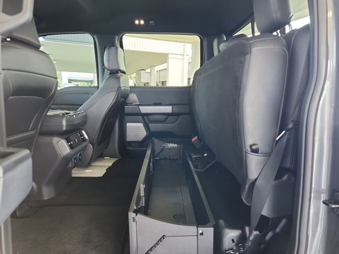 Used 2025 Ford F150 Lariat w/ Equipment Group 501A Mid AWD/4WD image 17
