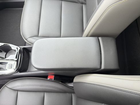 New 2026 Chevrolet Trax ACTIV w/ Sunroof Package FWD image 18