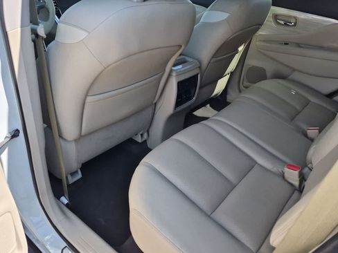 Used 2016 Nissan Murano Platinum w/ Platinum Technology Package AWD/4WD image 16