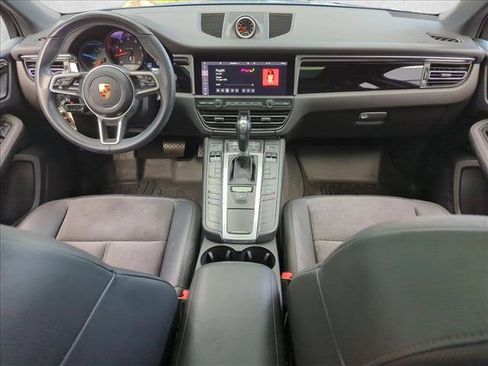 Used 2020 Porsche Macan AWD/4WD image 18