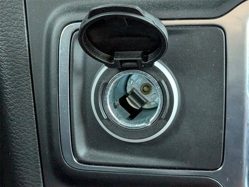 Used 2023 Jeep Wrangler Unlimited Rubicon 4xe w/ Steel Bumper Group image 26