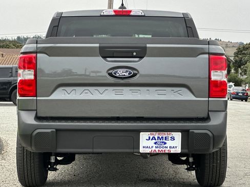 New 2026 Ford Maverick XL image 4