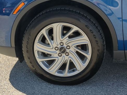 Used 2021 Lincoln Corsair Standard image 9