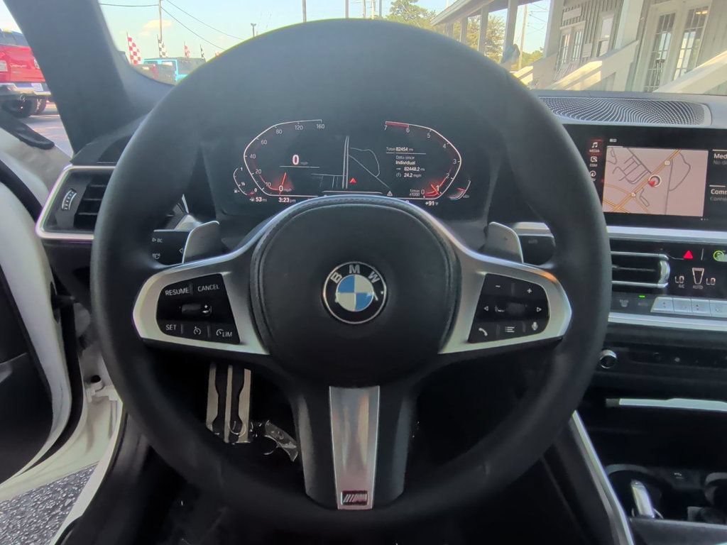 Used 2021 BMW 330i Sedan w/ M Sport Package RWD image 15