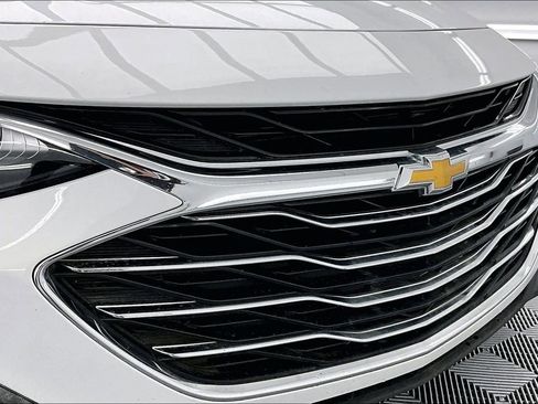 Used 2025 Chevrolet Malibu LT image 28