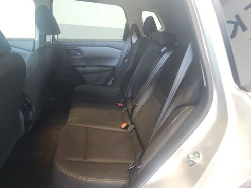 Used 2024 Nissan Rogue S AWD/4WD image 13