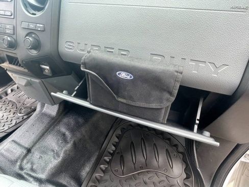 Used 2014 Ford F250 XL w/ Power Equipment Group AWD/4WD image 11