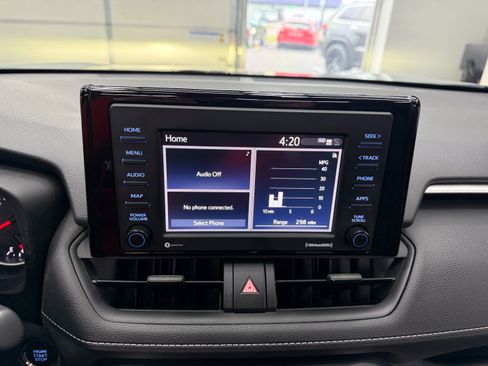 Used 2021 Toyota RAV4 XLE w/ Convenience Package AWD/4WD image 15