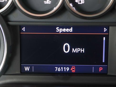 Used 2020 Chevrolet Silverado 1500 LT w/ Trailering Package image 16