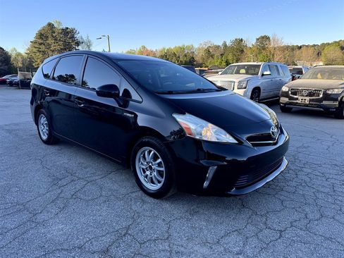Used 2012 Toyota Prius V Two FWD image 6