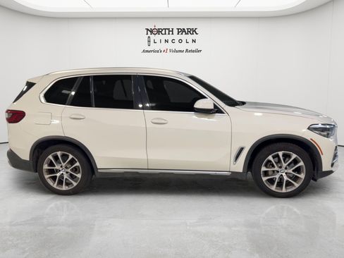 Used 2019 BMW X5 xDrive40i w/ Premium Package 2 AWD/4WD image 6