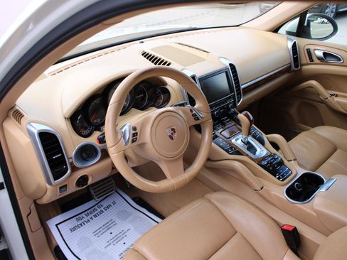 Used 2011 Porsche Cayenne S image 22