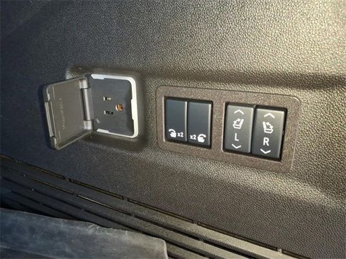 Used 2024 GMC Yukon XL Denali w/ LPO, Floor Liner Package image 12