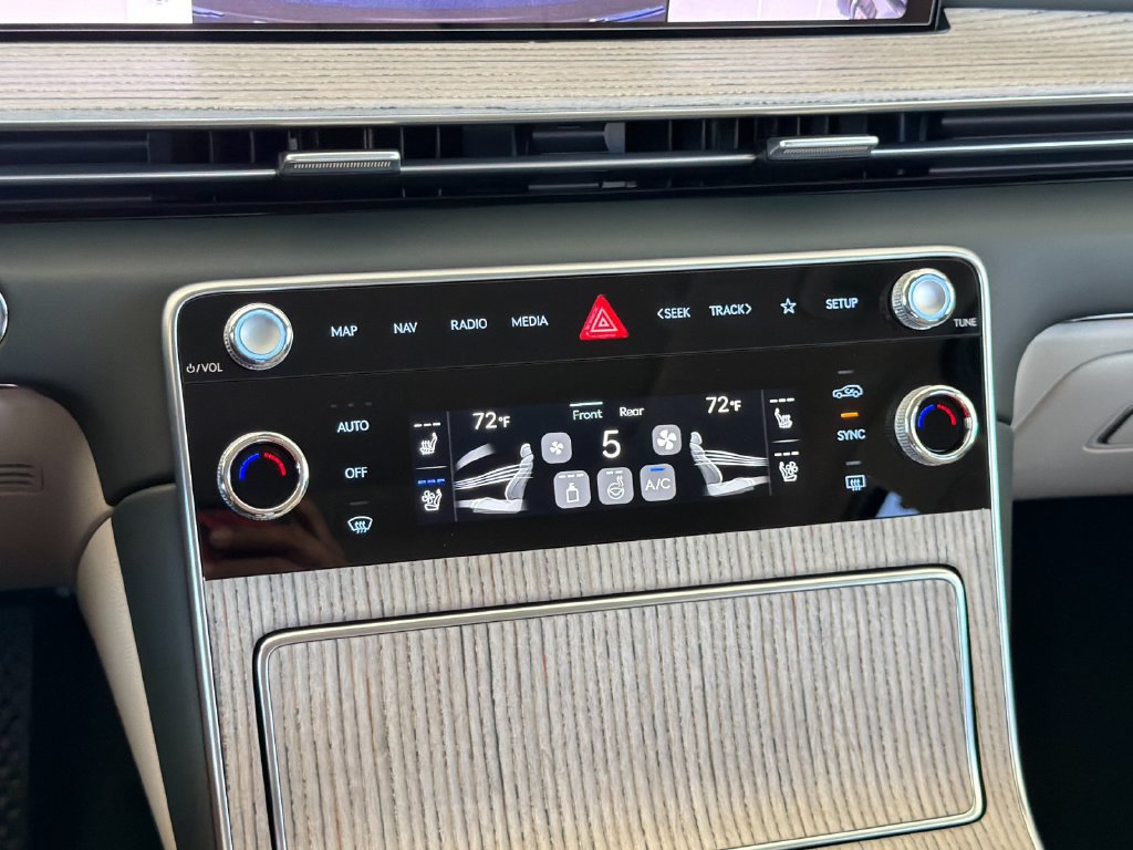 New 2026 Genesis GV80 2.5T Advanced AWD/4WD image 22