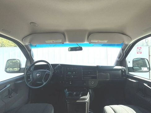 Used 2021 GMC Savana 2500 w/ Driver Convenience Package RWD image 22