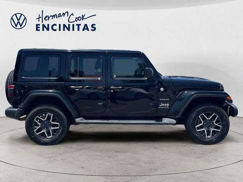 Used 2024 Jeep Wrangler Unlimited Sahara AWD/4WD image 6