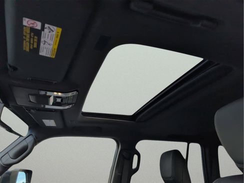 Used 2024 Toyota Land Cruiser image 13