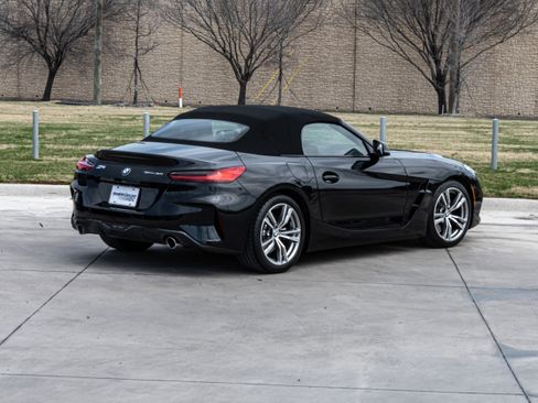 Certified 2023 BMW Z4 sDrive30i w/ Convenience Package image 6