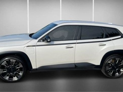 Used 2024 BMW XM AWD/4WD image 4