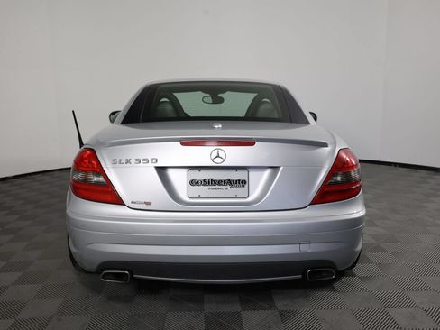 Used 2010 Mercedes-Benz SLK 350 image 5