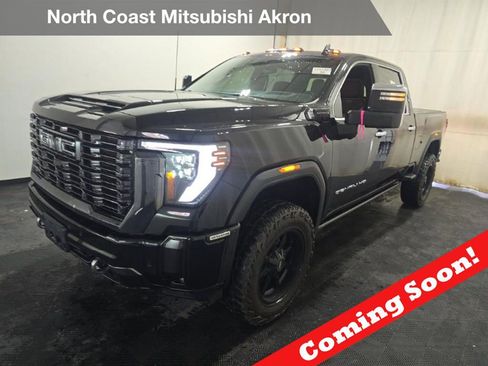 Used 2024 GMC Sierra 3500 Denali Ultimate AWD/4WD image 1