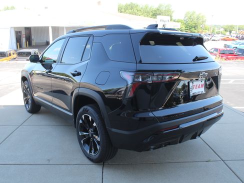 New 2026 Chevrolet Equinox RS w/ Convenience Package III AWD/4WD image 5