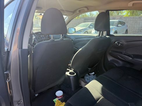 Used 2016 Nissan Versa SV image 10