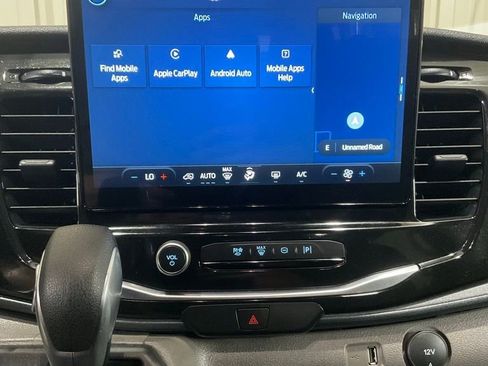 Used 2024 Ford Transit 350 XLT image 17