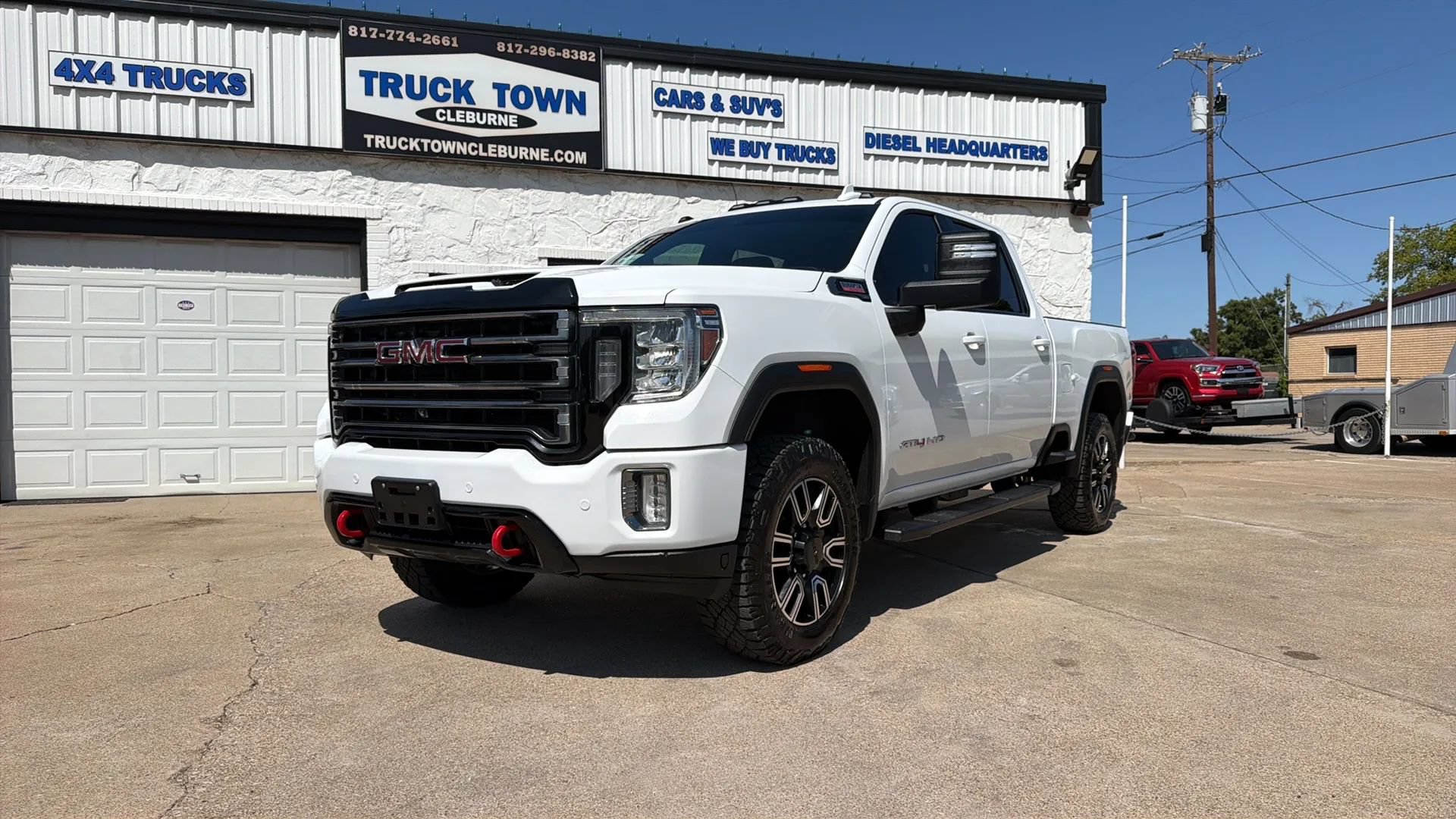 Used 2020 GMC Sierra 2500 AT4 w/ Technology Package AWD/4WD image 1