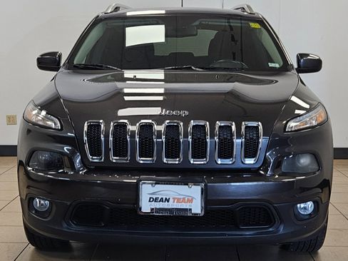 Used 2015 Jeep Cherokee Latitude image 2