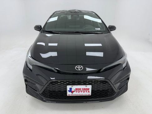 Used 2024 Toyota Corolla SE image 3