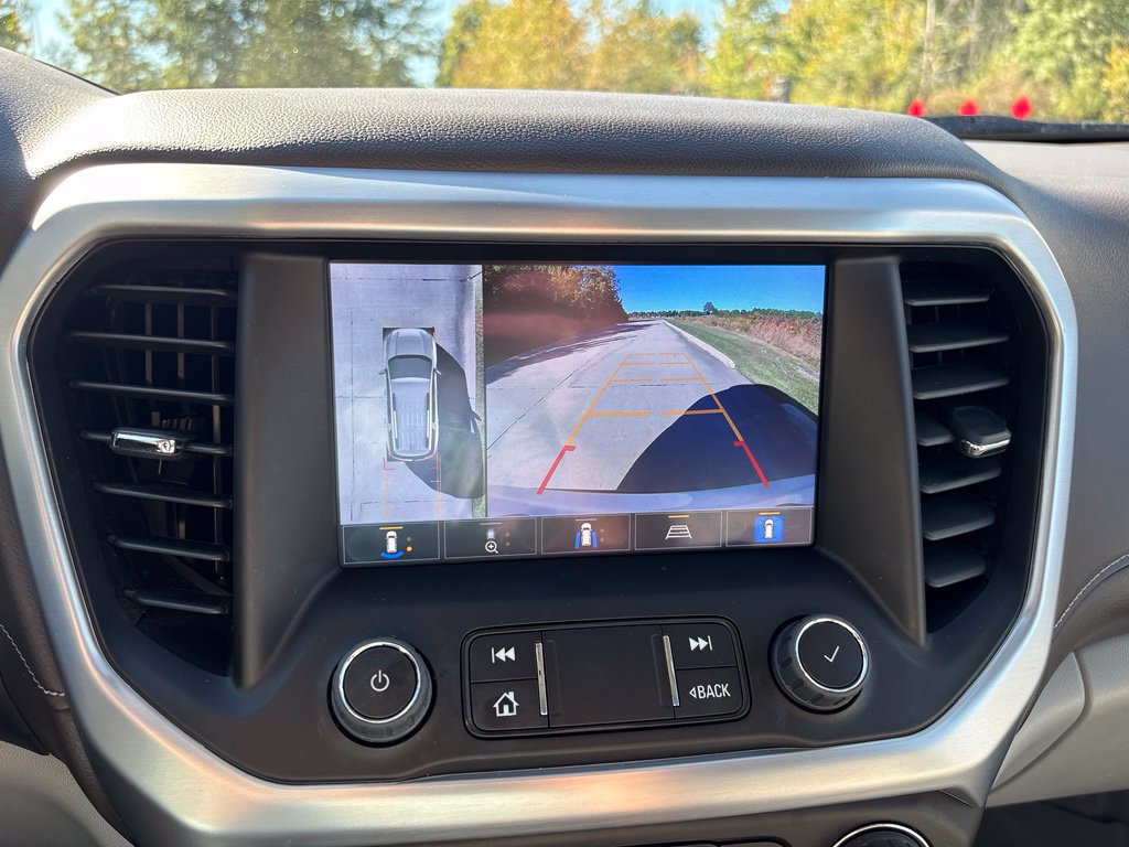 Used 2023 GMC Acadia SLT w/ Technology Package AWD/4WD image 30